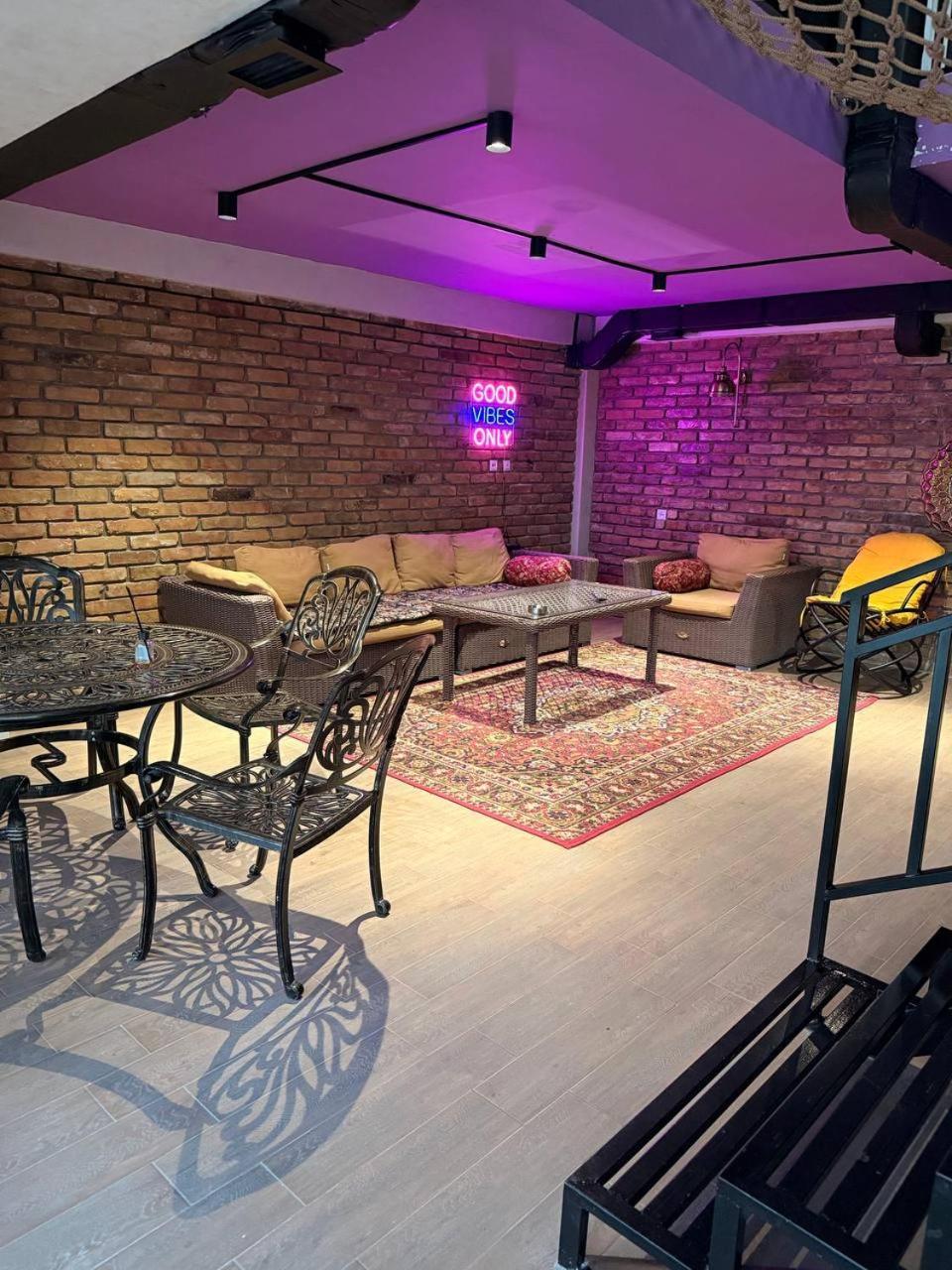Premium Hostel Ташкент Экстерьер фото